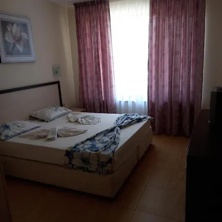Апартамент В Комплекс Golden Beach, Sunny Beach شقة